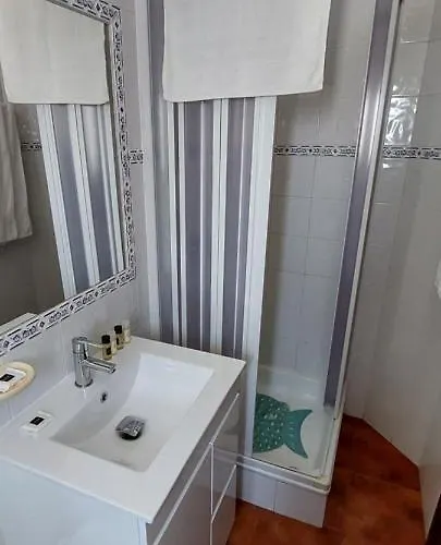 Pequena Baleia 3* Феррел