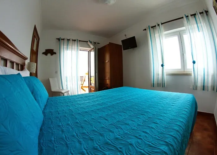 Pequena Baleia 3* Феррел